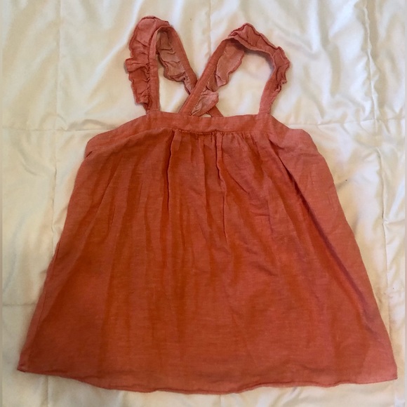 Old Navy crisscross back tank top with ruffle straps. Size M. Cotton/Linen blend - Picture 2 of 5